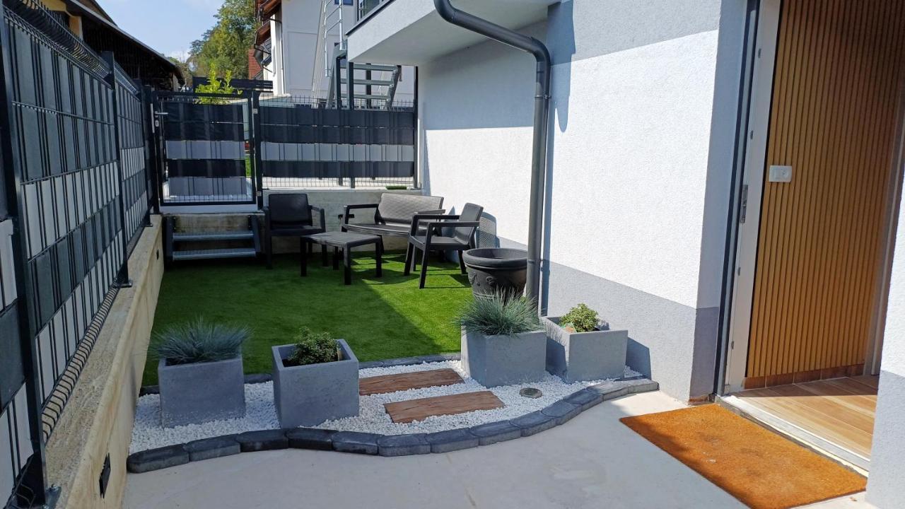 Apartmaji Stars Mavcice Zewnętrze zdjęcie