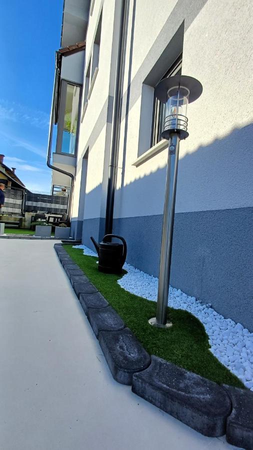 Apartmaji Stars Mavcice Zewnętrze zdjęcie